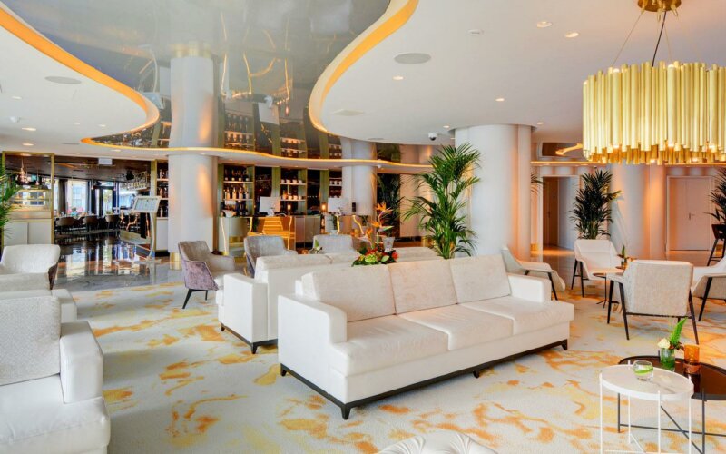 Lounge in het Arion Hotel in Vlissingen.